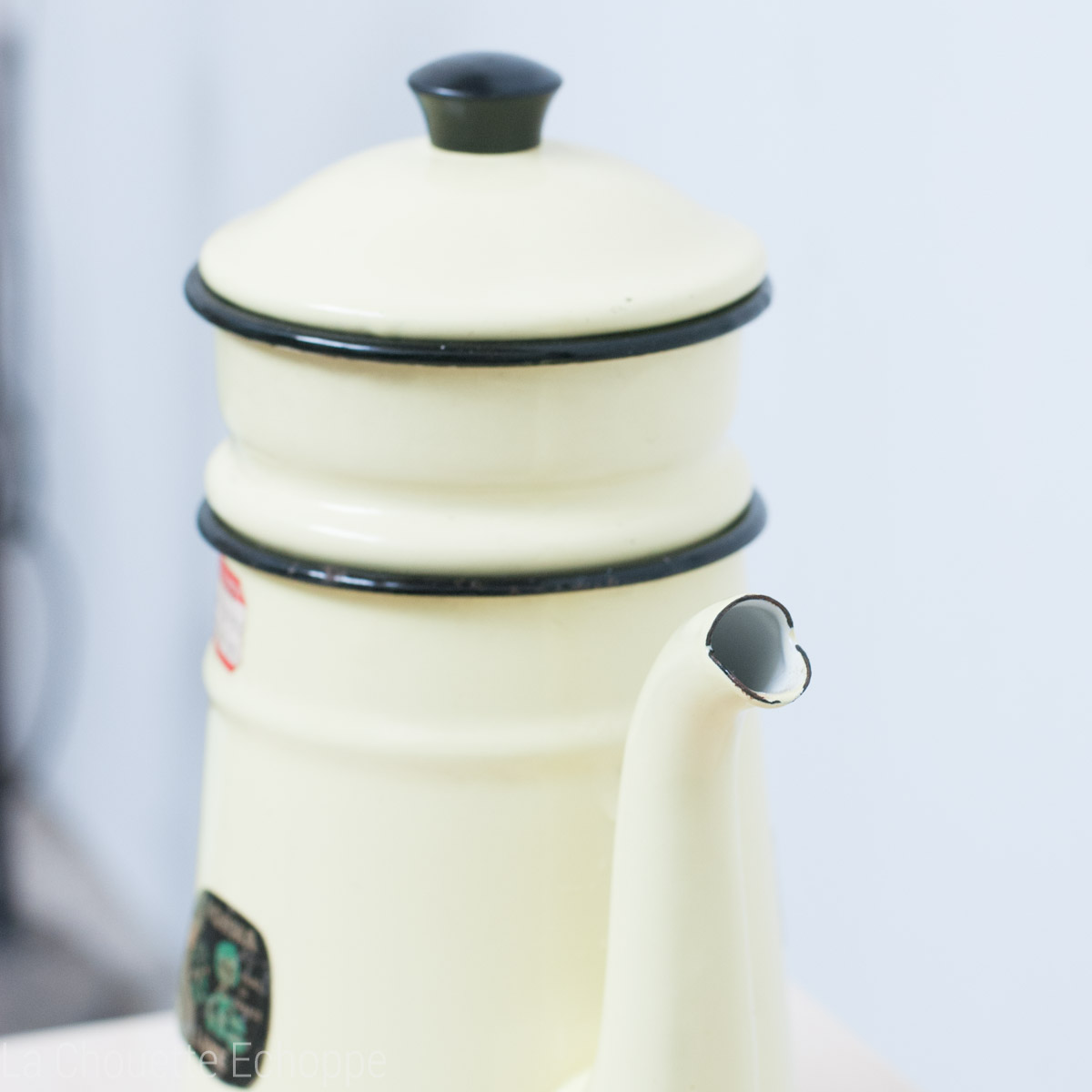 cafetiere emaillee neuve