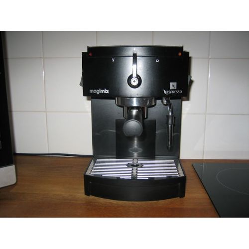cafetiere nespresso 2000
