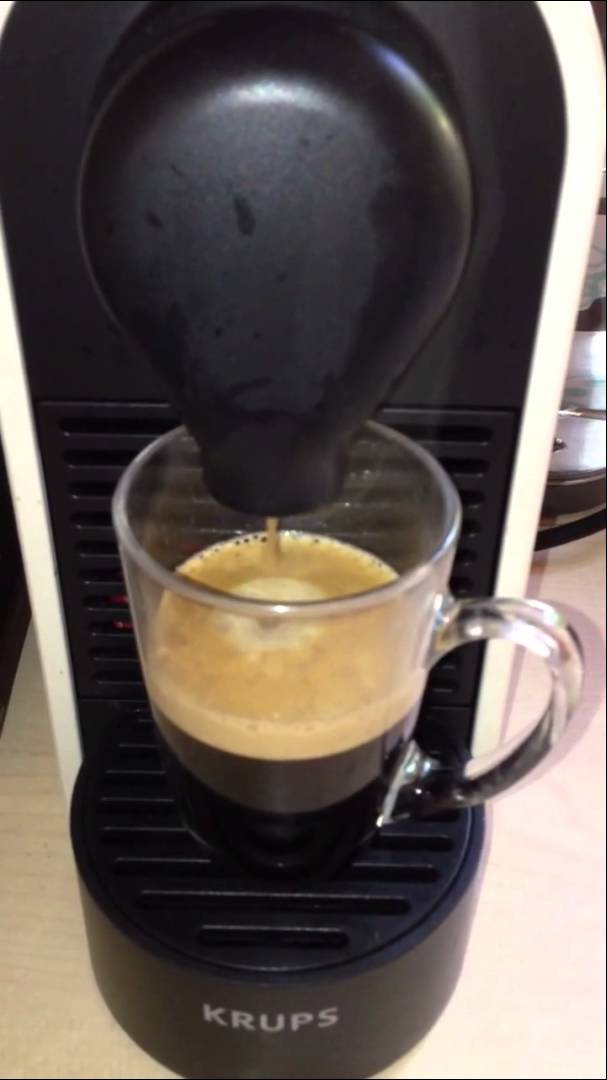 cafetiere nespresso bloquee