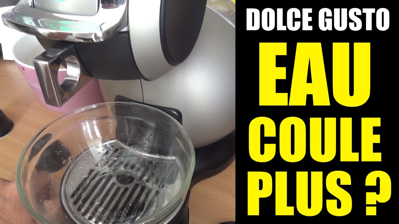 cafetiere nespresso eau coule derriere
