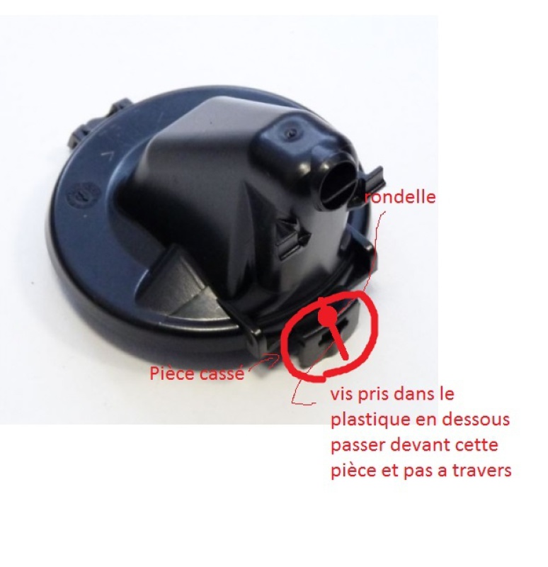 cafetiere nespresso eau coule derriere