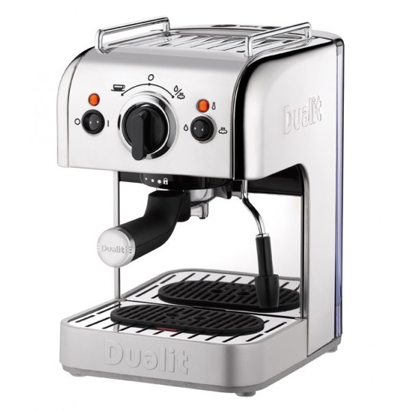 cafetiere nespresso et cafe moulu
