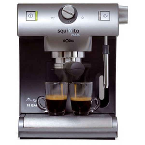cafetiere nespresso et cafe moulu