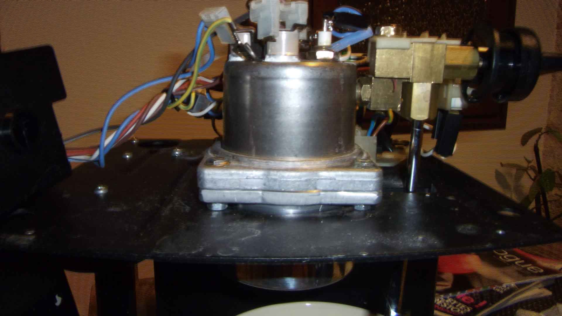 cafetiere nespresso restee allumee